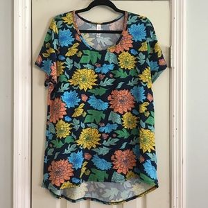 Lularoe classic tee